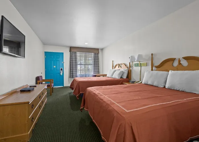 Capital O First Heritage Il I 57 Hotel Rantoul
