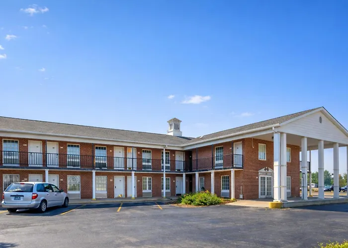 Capital O First Heritage Il I 57 Hotel Rantoul